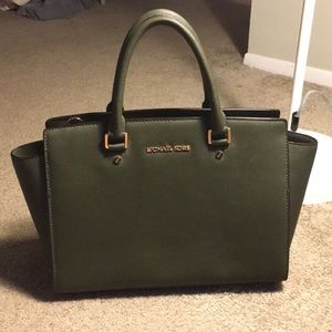Michael Kors Selma satchel